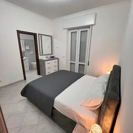 Adam Bed and breakfast *